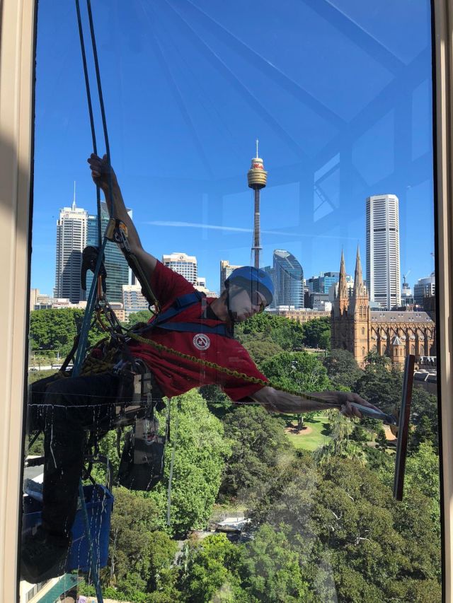 Rope Access Window Cleaning - Sydney - Abseilers United