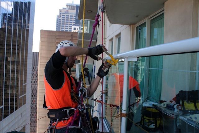 building_maintenance_pop_rivetting_balustrades_via_rope_access2-1 (Demo)